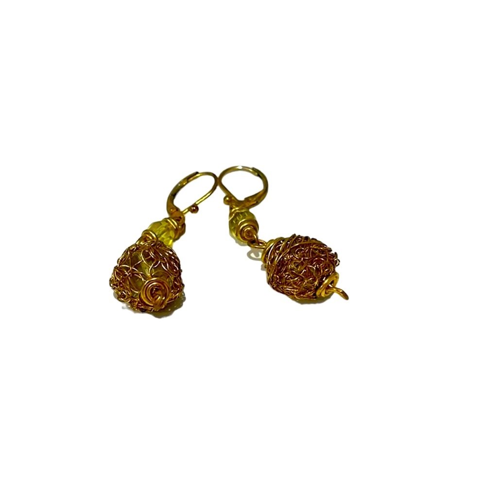 Crystal and gold wire wrapped hanging earrings. Pale green and gold. EUC